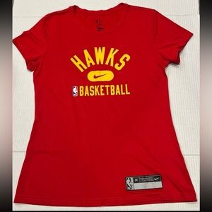 Nike Atlanta Hawks NBA Women’s Dri-Fit Tee Size M
